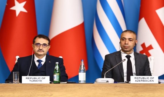 "AB'nin Arz Güvenliğinin Artırılması İçin En Uygun Güzergah Türkiye" "AB'nin Arz Güvenliğinin Artırılması İçin En Uygun Güzergah Türkiye"
