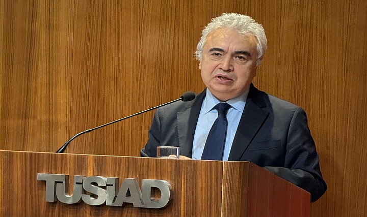 Fatih Birol 'Doğalgazda Satıcıların Hakim Olduğu Pazar Alıcıların Lehine Dönecek' Fatih Birol 'Doğalgazda Satıcıların Hakim Olduğu Pazar Alıcıların Lehine Dönecek'