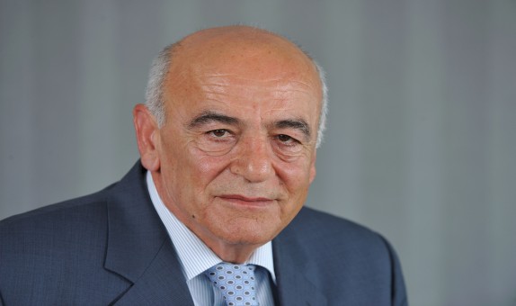 Pakpen Şirketler Grubu Yönetim Kurulu Başkanı Mehmet Tuza: "2015 Yılına Kadar Her Yıl Yaklaşık Yüzde 35 Oranında Bir Büyüme Hedefliyoruz"