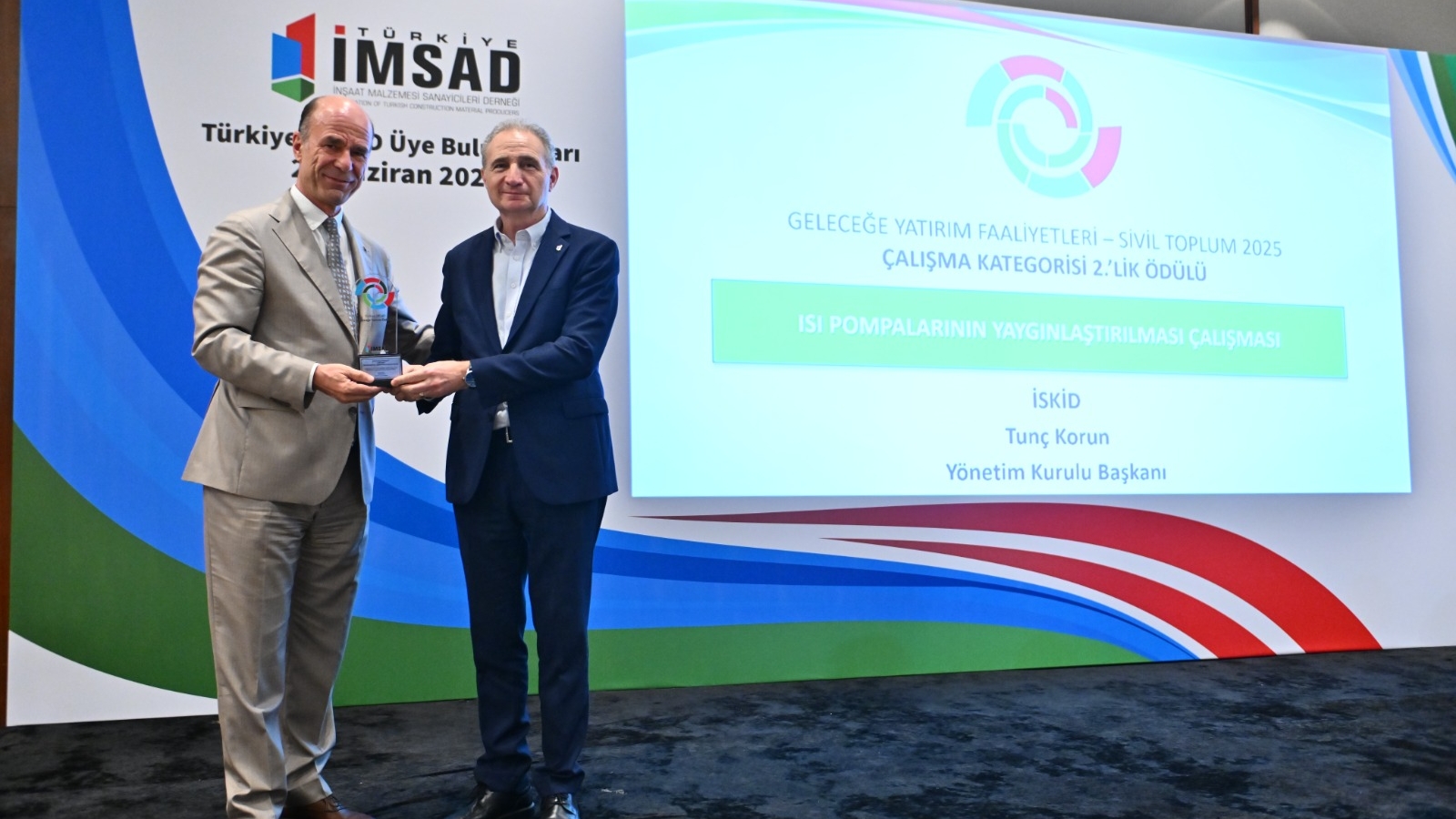 "Geleceğe Yatırım Ödülleri-Sivil Toplum 2025" Kapsamında İSKİD'e Ödül