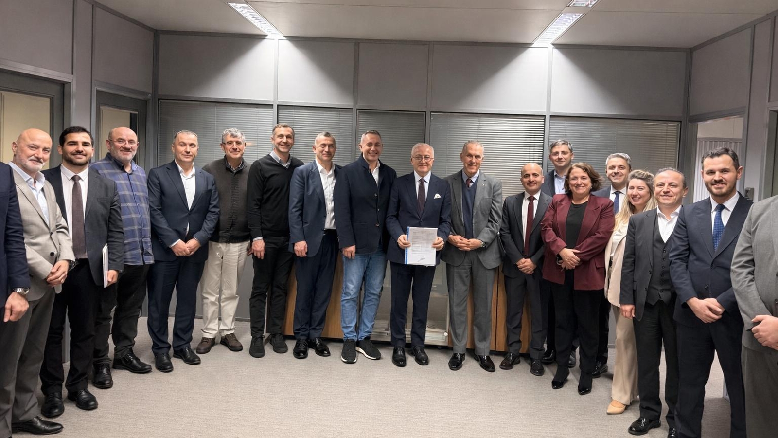 Aksa Doğalgaz AGDAŞ'ı Bünyesine Kattı