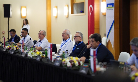 Aksa Doğalgaz "Başarmaya Devam" Diyerek 2024 Hedeflerini Belirledi Aksa Doğalgaz "Başarmaya Devam" Diyerek 2024 Hedeflerini Belirledi