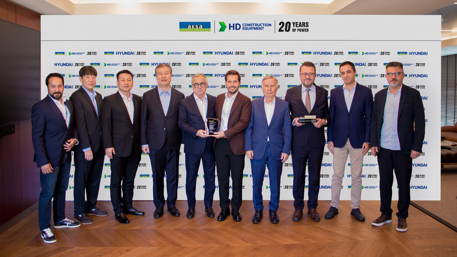 Aksa Jeneratör ve Hyundai'den 20 Yıllık Güçlü Ortaklık Aksa Jeneratör ve Hyundai'den 20 Yıllık Güçlü Ortaklık