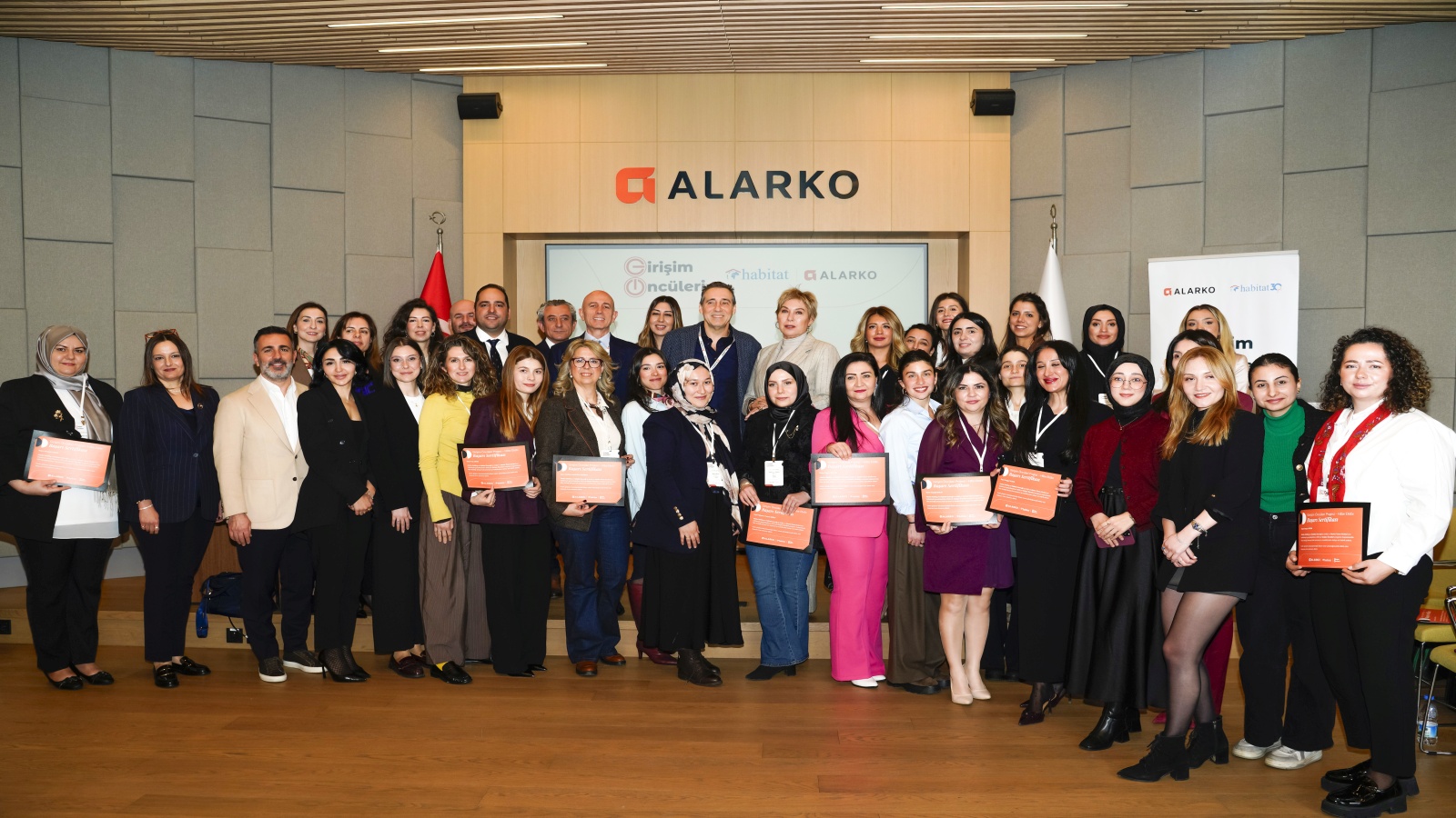 Alarko, girişim öncüleri programı ile kadınların potansiyelini değere dönüştürüyor Alarko, girişim öncüleri programı ile kadınların potansiyelini değere dönüştürüyor