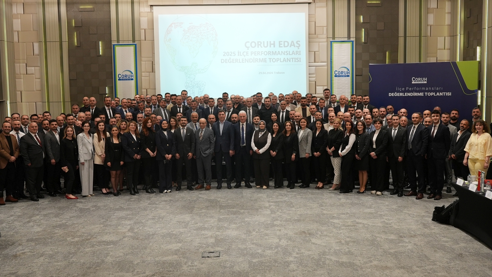 Çoruh EDAŞ İlçe Performanslarını Değerlendirdi, Çalışanlarını Ödüllendirdi Çoruh EDAŞ İlçe Performanslarını Değerlendirdi, Çalışanlarını Ödüllendirdi