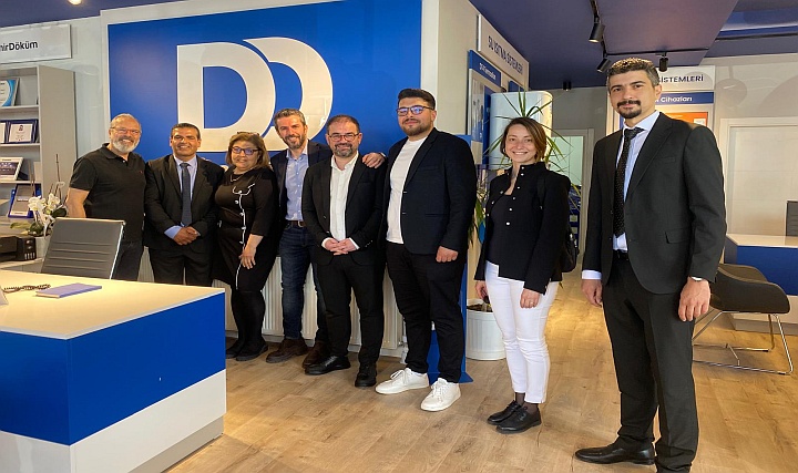 DemirDöküm'ün Yenilenen Showroom Konsepti Mersin'de Kapılarını Açtı DemirDöküm'ün Yenilenen Showroom Konsepti Mersin'de Kapılarını Açtı