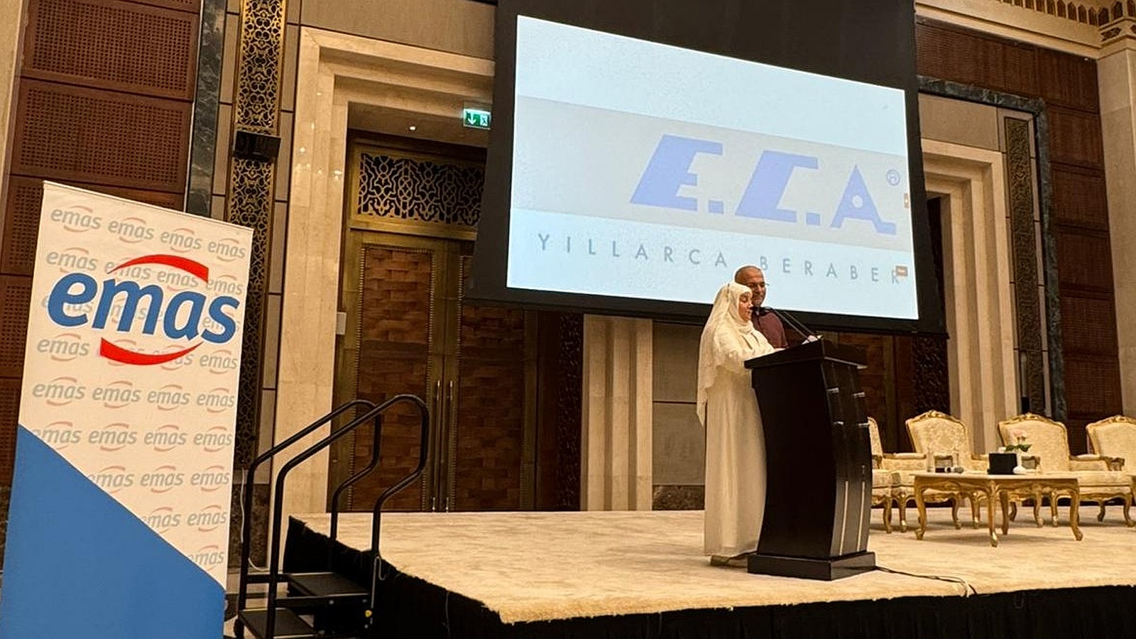 E.C.A.'dan 600 Kişilik Umre Ziyareti E.C.A.'dan 600 Kişilik Umre Ziyareti