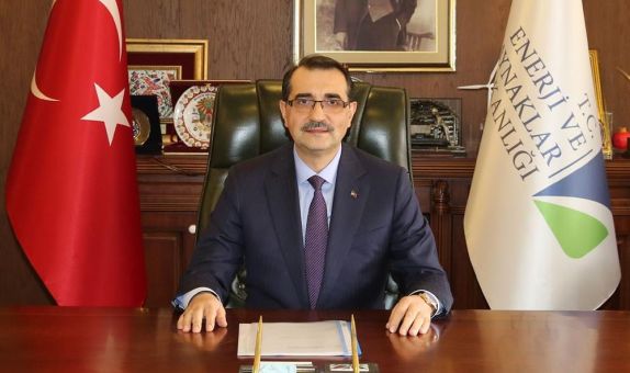 Enerji ve Tabii Kaynaklar Bakanı Fatih Dönmez Oldu Enerji ve Tabii Kaynaklar Bakanı Fatih Dönmez Oldu