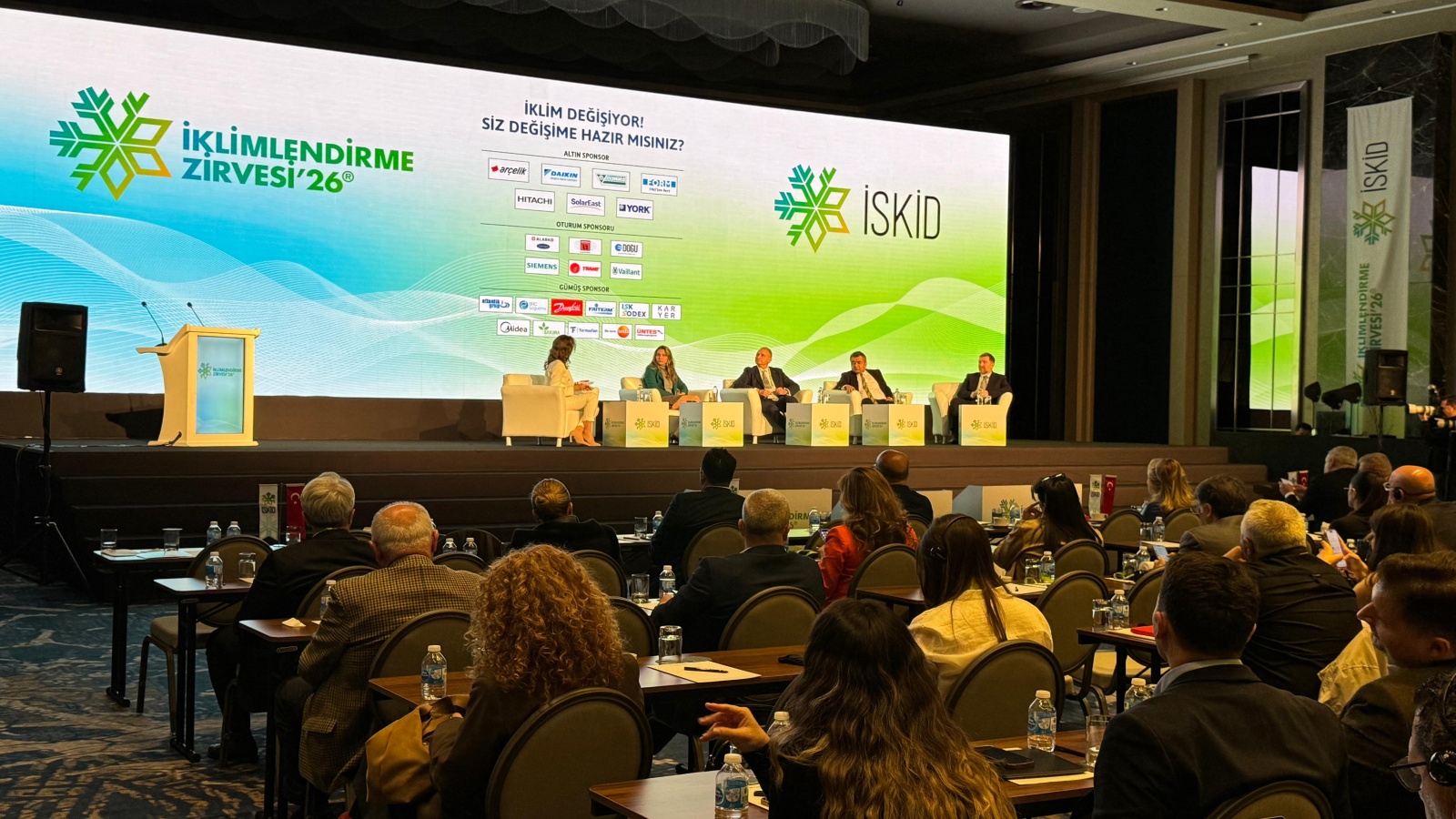 İklimlendirme Zirvesi' 2026'da sektörün güncel konuları değerlendirildi İklimlendirme Zirvesi' 2026'da sektörün güncel konuları değerlendirildi
