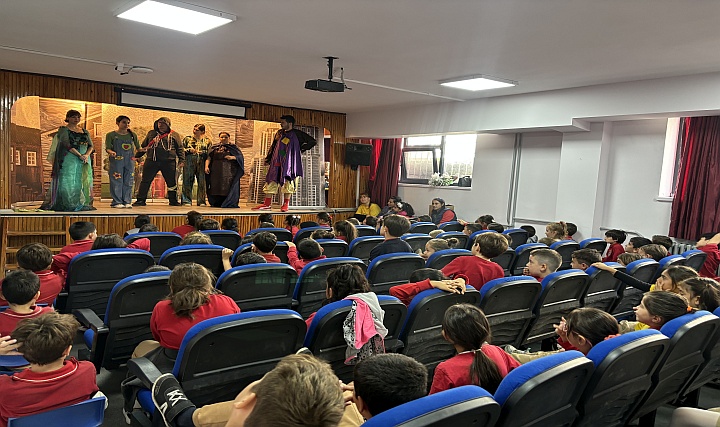 İzmir Doğalgaz Tiyatro Atölyesi Okullarda İzmir Doğalgaz Tiyatro Atölyesi Okullarda