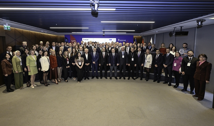 SOCAR Energy School Üçüncü Dönem Mezunlarını Verdi SOCAR Energy School Üçüncü Dönem Mezunlarını Verdi