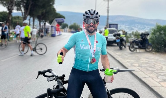 Vaillant Türkiye Bisikletçisi Melih Beyhan Gran Fondo'da Madalya Kazandı Vaillant Türkiye Bisikletçisi Melih Beyhan Gran Fondo'da Madalya Kazandı
