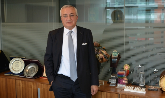 Aksa Doğalgaz Yönetim Kurulu Başkanı Yaşar Arslan: 'Sektör Yatırım Oranının Yüzde 50'sini Gerçekleştiriyoruz' Aksa Doğalgaz Yönetim Kurulu Başkanı Yaşar Arslan: 'Sektör Yatırım Oranının Yüzde 50'sini Gerçekleştiriyoruz'