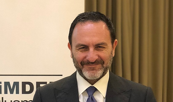 VERİMDER İcra Kurulu Başkanı Prof. Dr. Emre Alkin: "Enerjiyi Az Tüketmek Bir Reçete Değil" VERİMDER İcra Kurulu Başkanı Prof. Dr. Emre Alkin: "Enerjiyi Az Tüketmek Bir Reçete Değil"